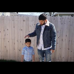 Meet your Posher, Aj